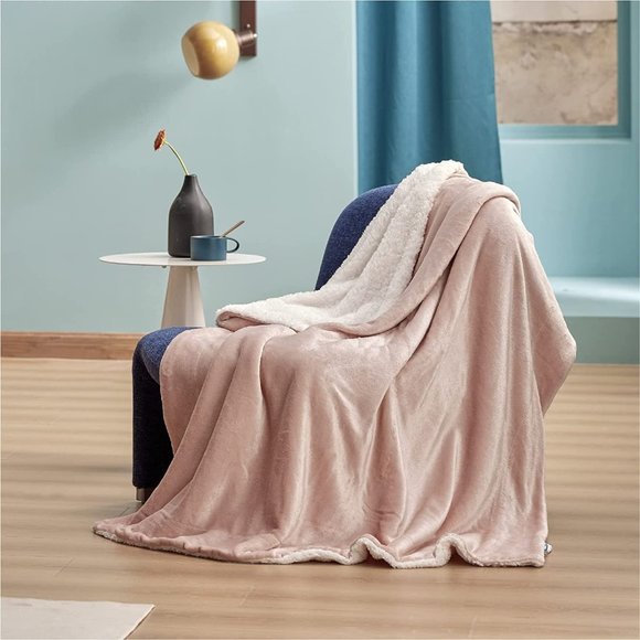 New Sherpa Fleece Throw Blanket for Couch - Thick Fuzzy Warm Soft Blank… - Picture 3 of 12